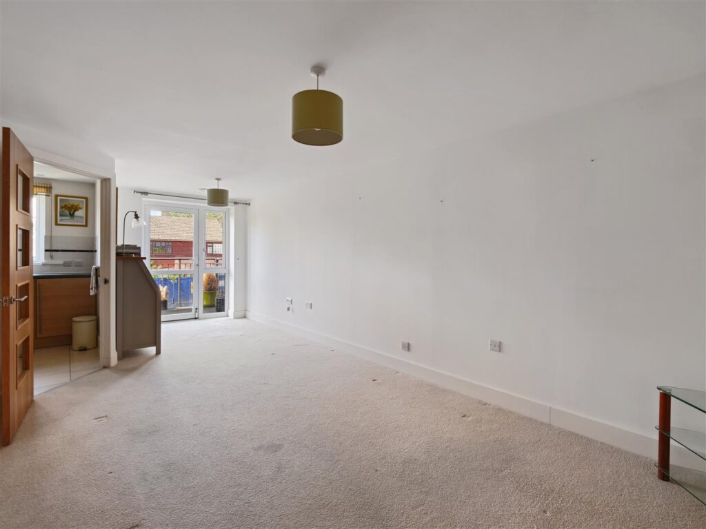 Limpsfield Road, Sanderstead, South Croydon