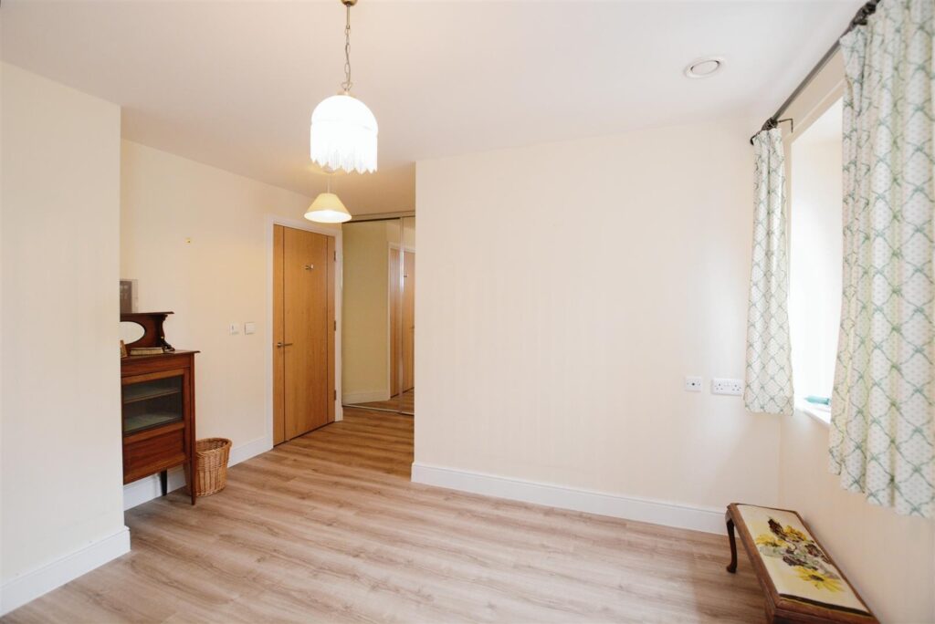 Wardington Court, Welford Road, Northampton, Northamptonshire