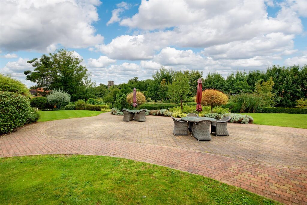 Horton Mill Court, Hanbury Road, Droitwich, WR9 8GD