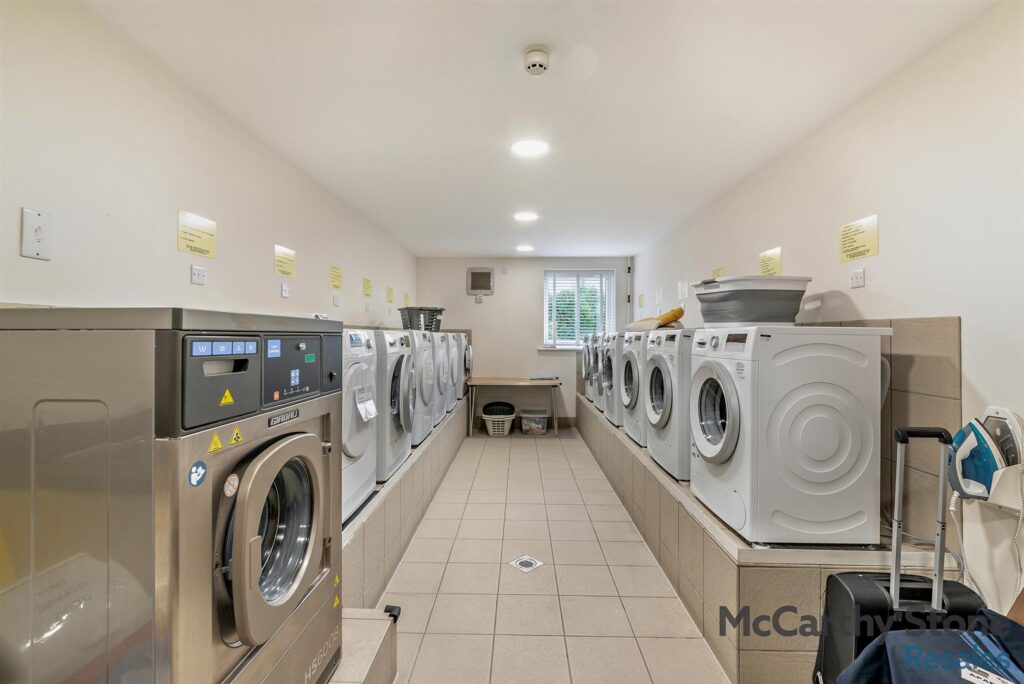 170 Greenwood Way, Didcot, Oxfordshire, OX11 6GY
