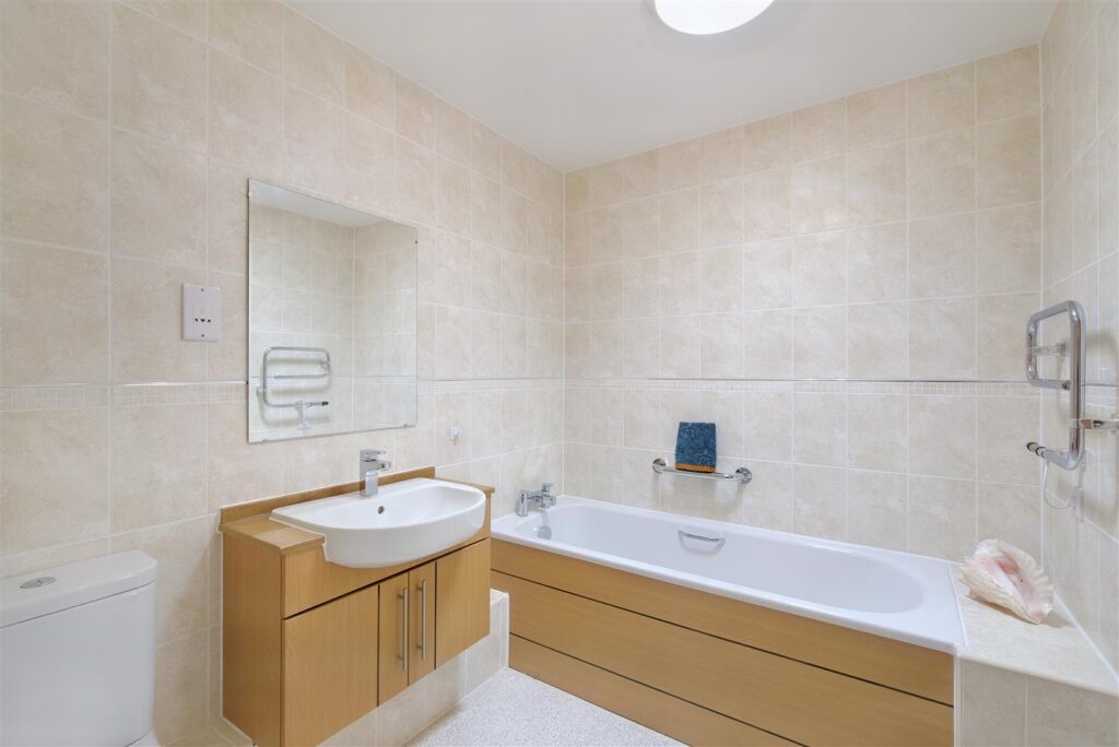 Horton Mill Court, Hanbury Road, Droitwich, WR9 8GD