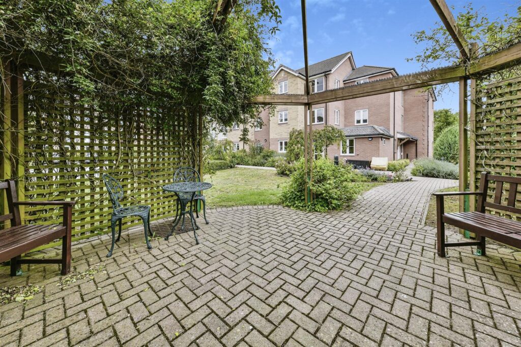 Goodes Court, Baldock Road, Royston