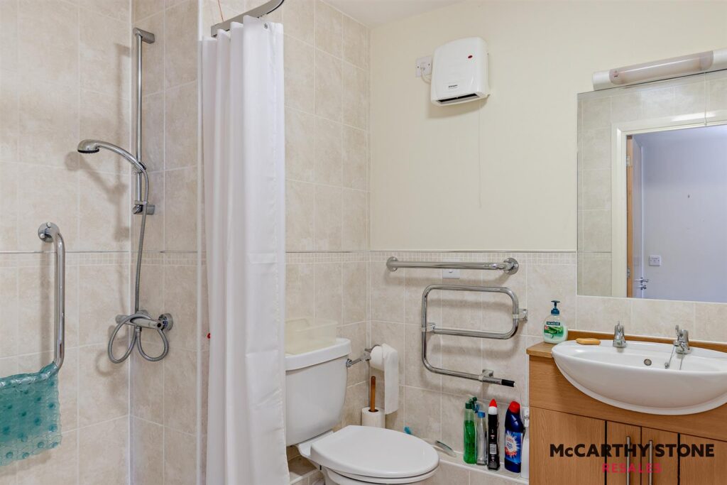 Goodes Court, Baldock Road, Royston