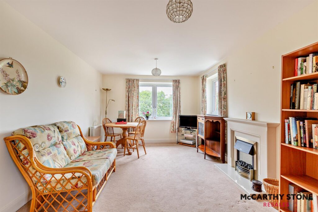 Goodes Court, Baldock Road, Royston