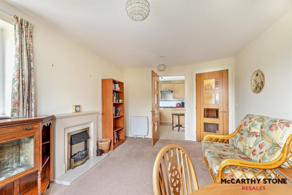 Goodes Court, Baldock Road, Royston