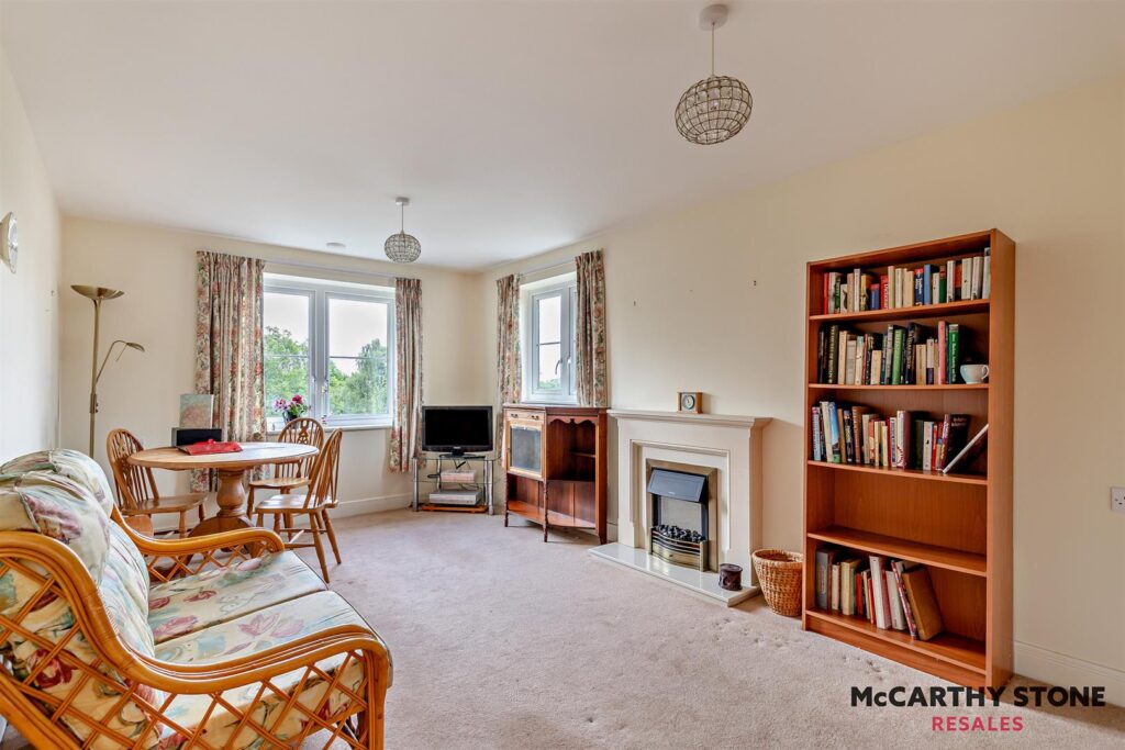 Goodes Court, Baldock Road, Royston