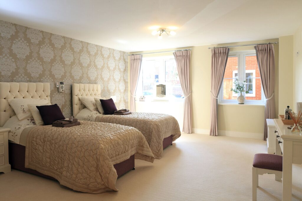 17.09.11-McCarthy & Stone Goodes Court, Baldock Road, Royston. Guest bedroom.