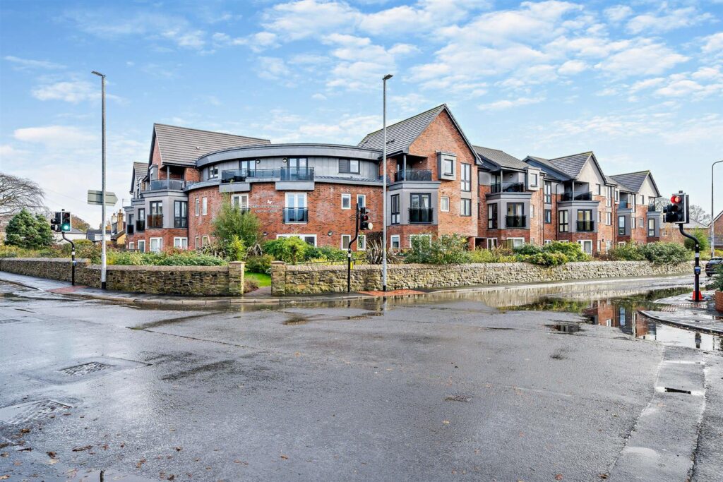Crocus Court, Station Road, Poulton-Le-Fylde, FY6 7XJ