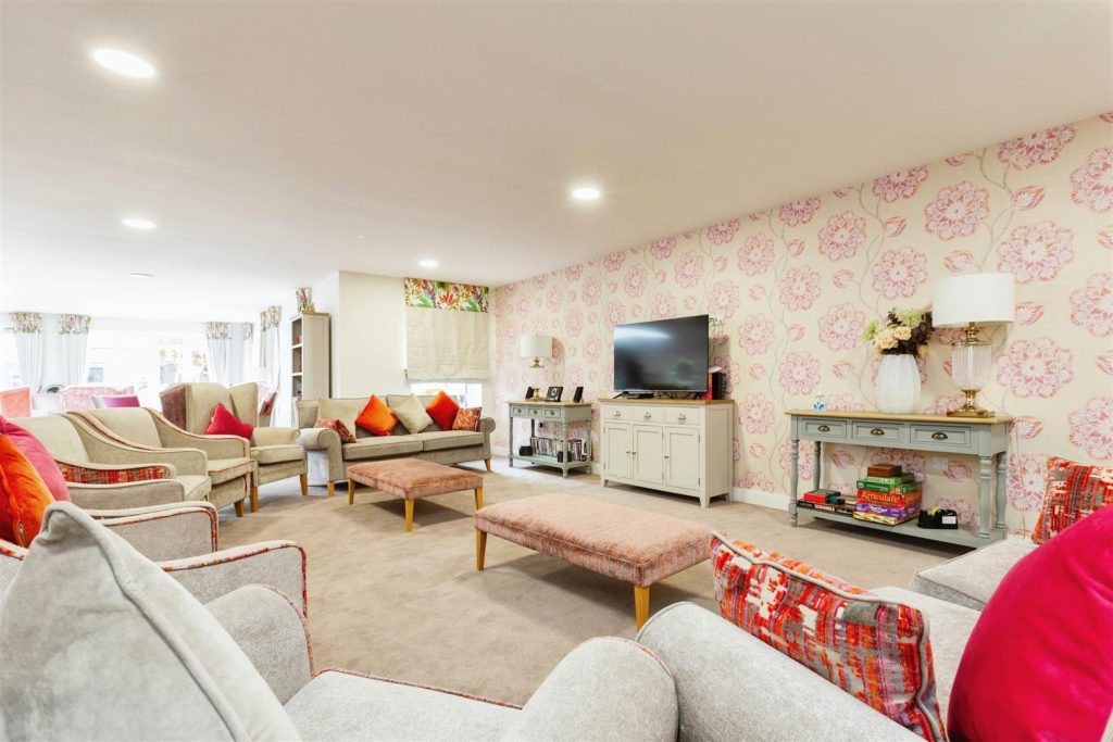 Elizabeth House, St. Giles Mews, Stony Stratford,