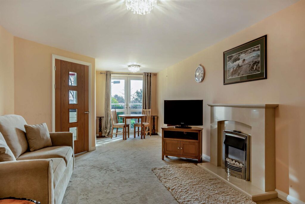 Oak Grange, Bradburns Lane, Hartford