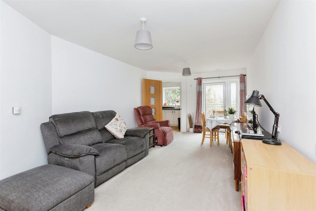 Elizabeth House, St. Giles Mews, Stony Stratford,