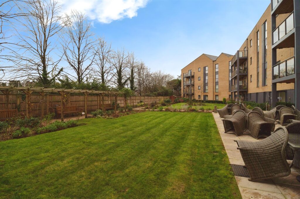 Miami House, Princes Road, Chelmsford, Essex, CM2 9GE