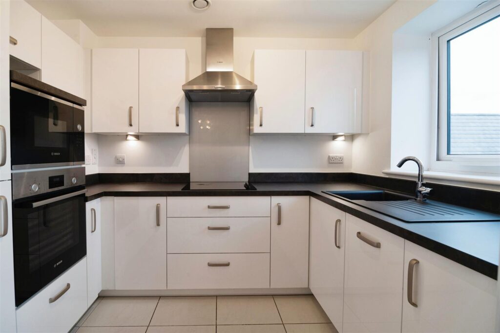 Miami House, Princes Road, Chelmsford, Essex, CM2 9GE