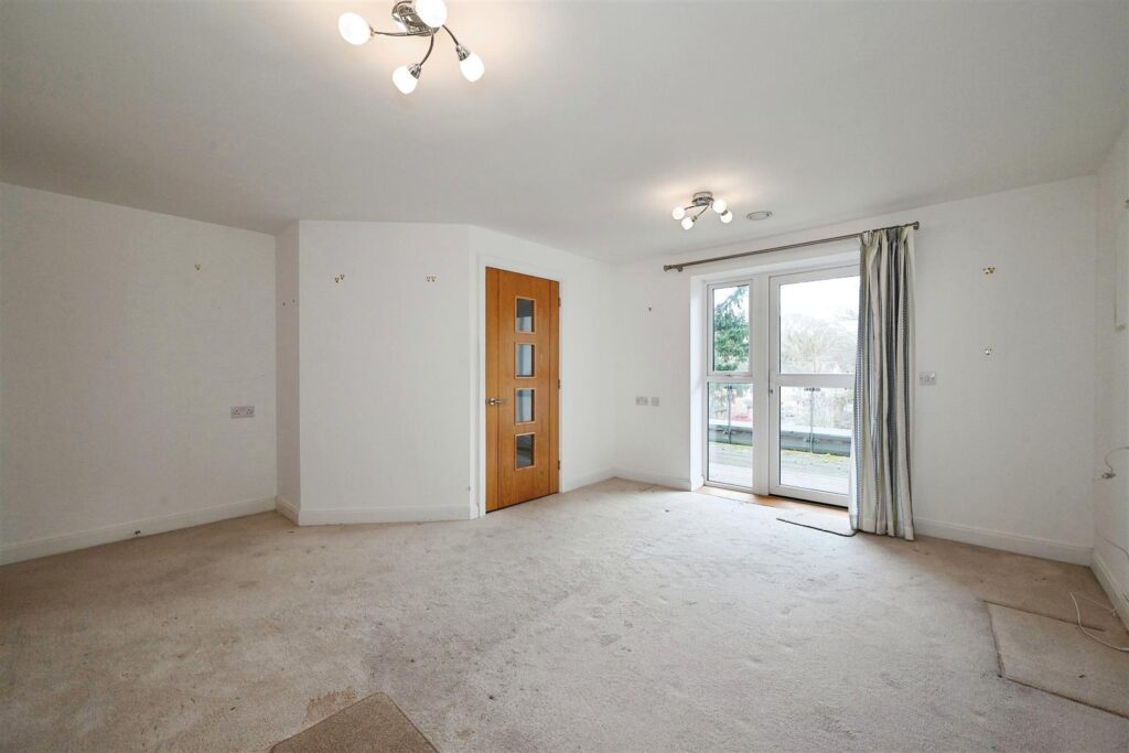 345 Reading Road, Henley-On-Thames