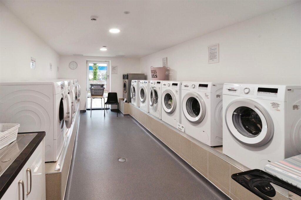 Miami House, Princes Road, Chelmsford, Essex, CM2 9GE
