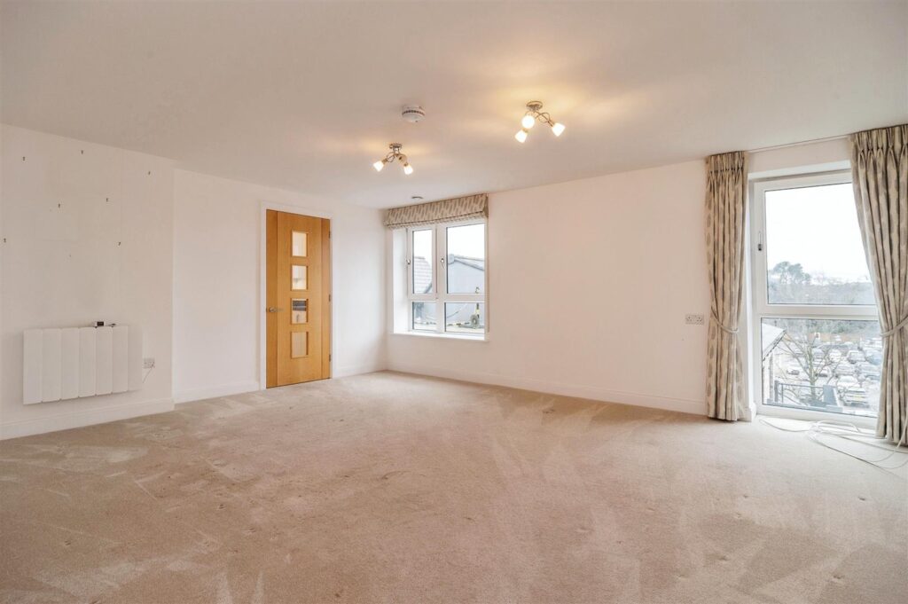 Miami House, Princes Road, Chelmsford, Essex, CM2 9GE