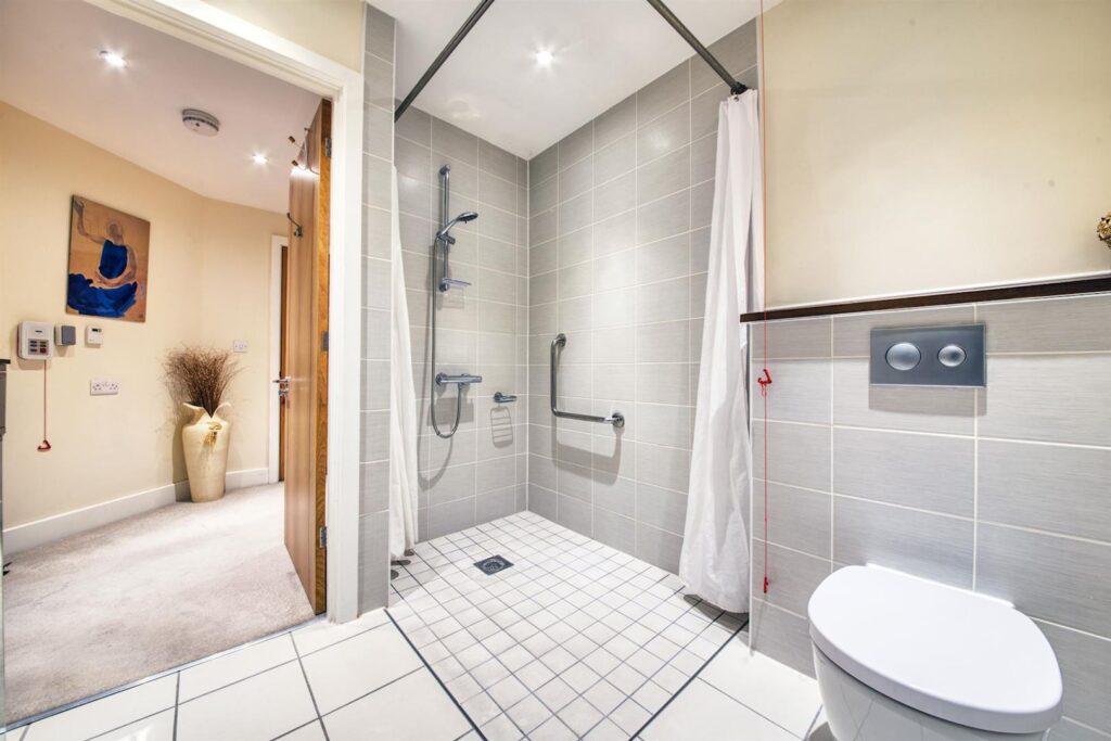 Josiah Drive, Ickenham