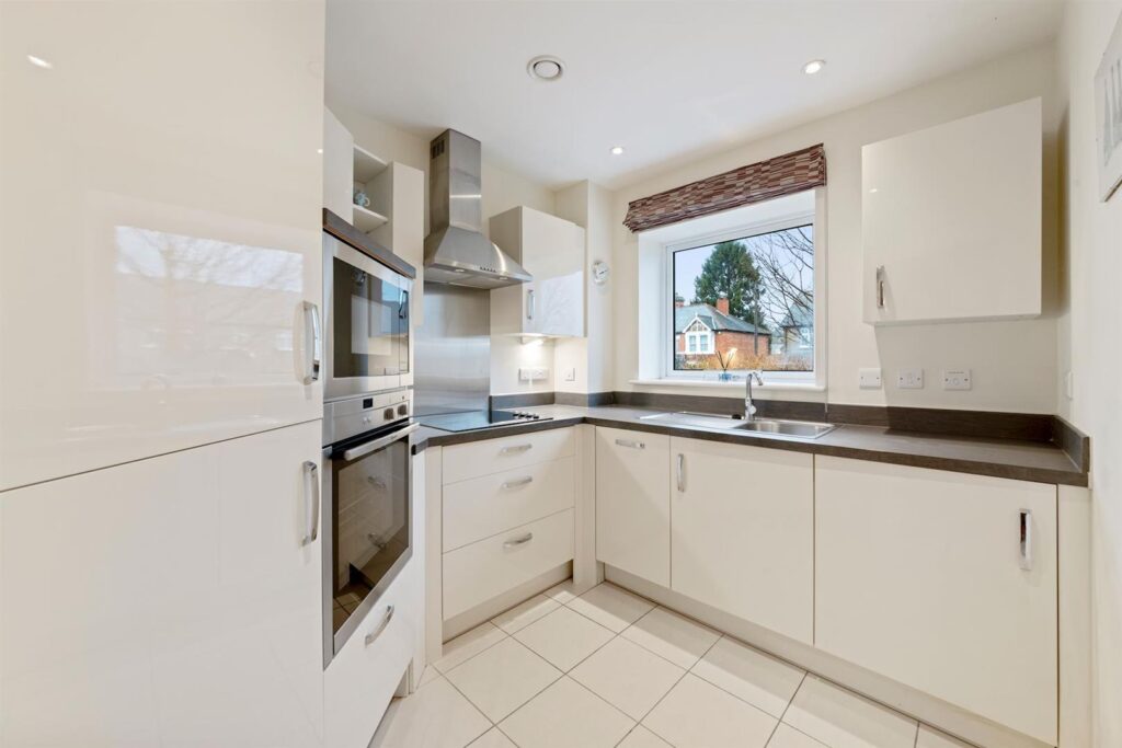 Josiah Drive, Ickenham