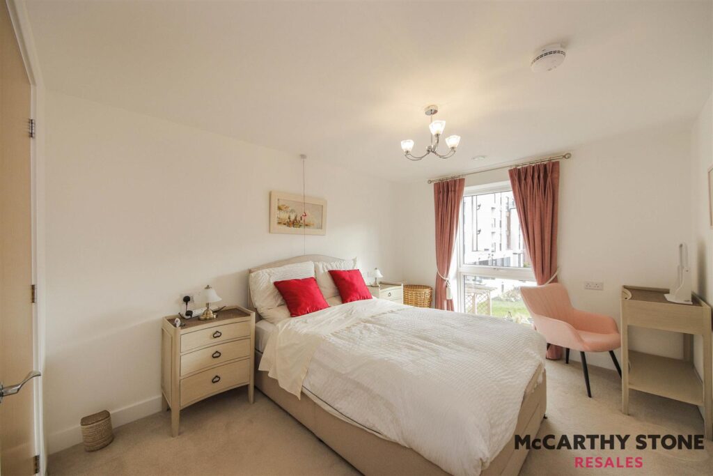 30 Wheatley Place, Connaught Close, Solihull