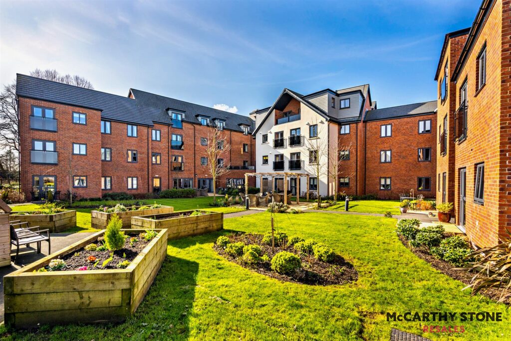 Balshaw Court Burlington Gardens Leyland PR25 3EX