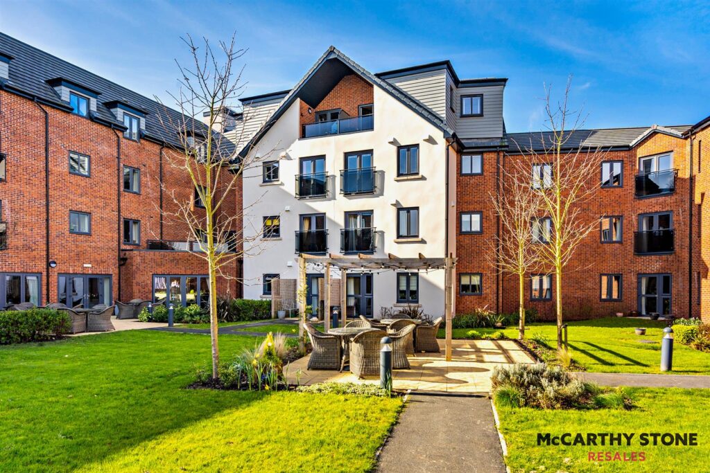 Balshaw Court Burlington Gardens Leyland PR25 3EX