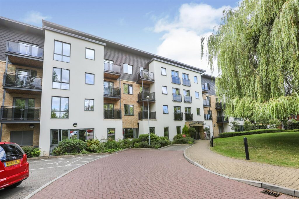 Jenner Court, St. Georges Road, Cheltenham, Gloucerstershire, GL50 3ER