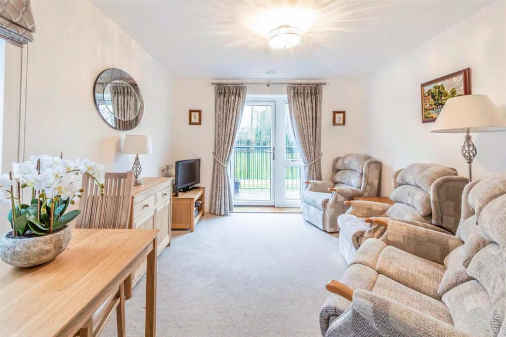 Elizabeth House, St. Giles Mews, Stony Stratford,