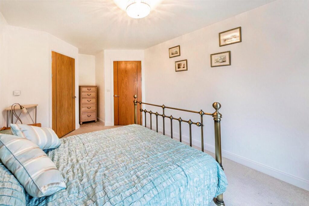 Elizabeth House, St. Giles Mews, Stony Stratford,