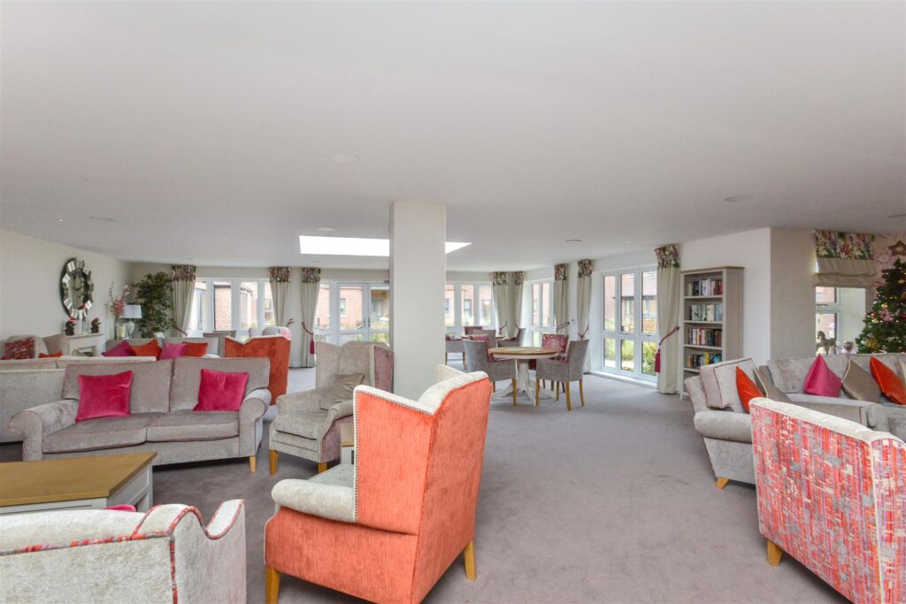 Elizabeth House, St. Giles Mews, Stony Stratford,