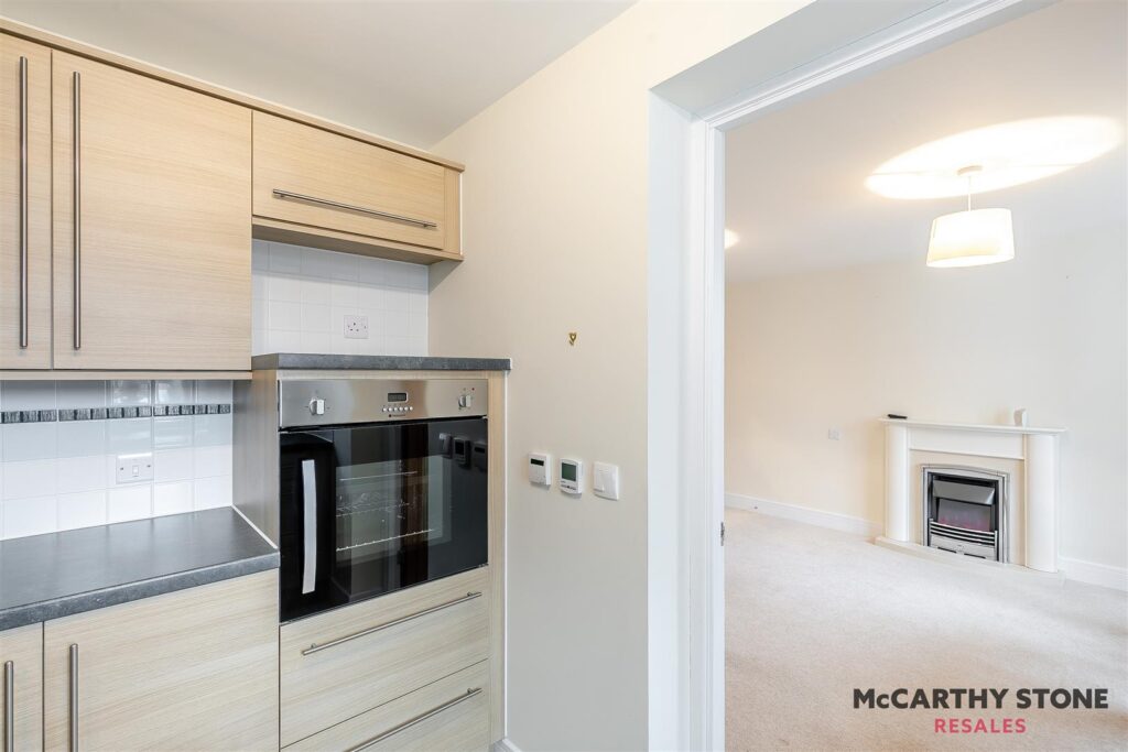 Jenner Court, St. Georges Road, Cheltenham, Gloucerstershire, GL50 3ER