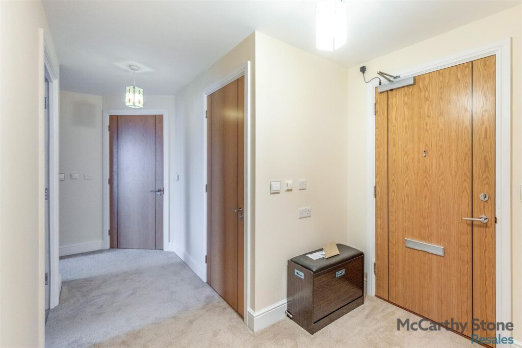 Wardington Court, Welford Road, Northampton, Northamptonshire NN2 8FR