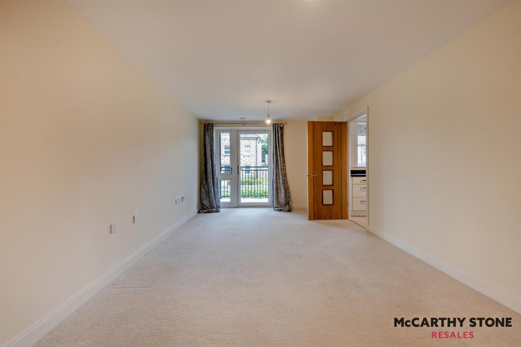 Olivier Place, Hart Close, Wilton, SP2 0FW