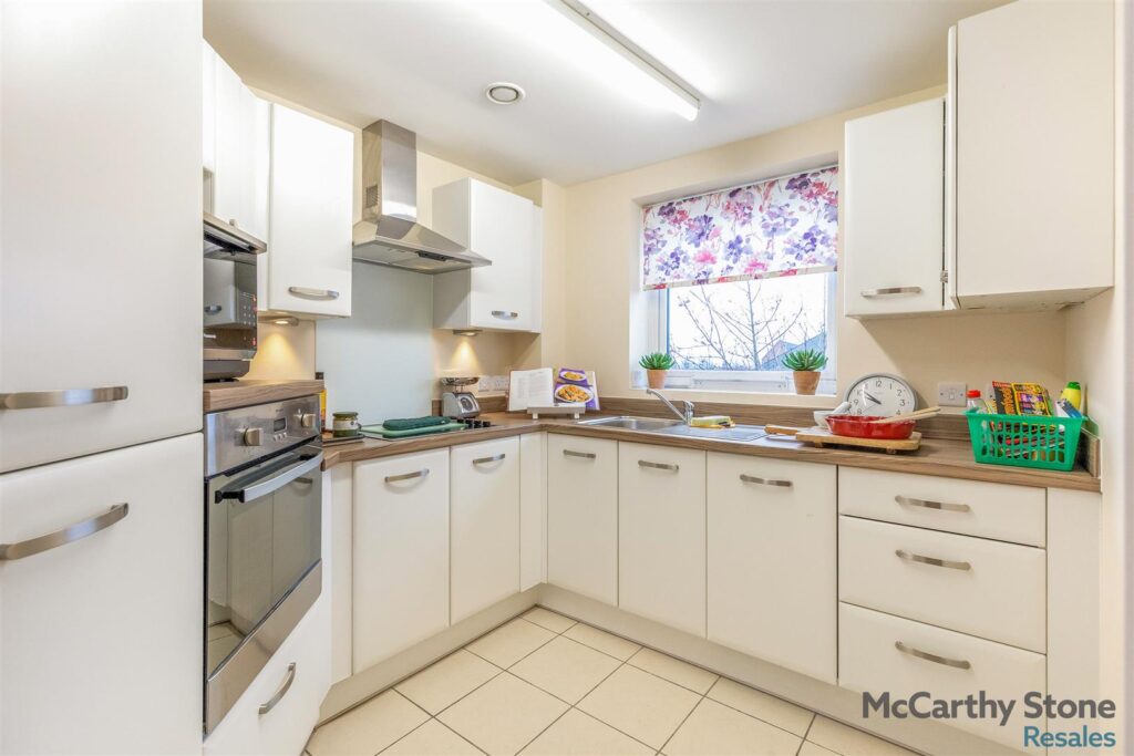 Wardington Court, Welford Road, Northampton, Northamptonshire NN2 8FR