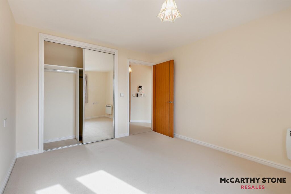 Farringford Court, Avenue Road, Lymington, Hampshire, SO41 9PA