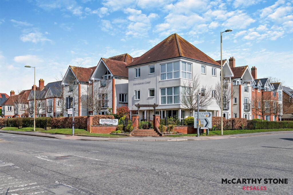 Farringford Court, Avenue Road, Lymington, Hampshire, SO41 9PA