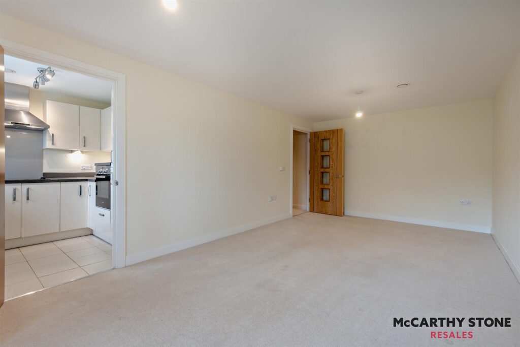 Olivier Place, Hart Close, Wilton, SP2 0FW