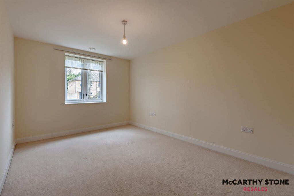 Olivier Place, Hart Close, Wilton, SP2 0FW