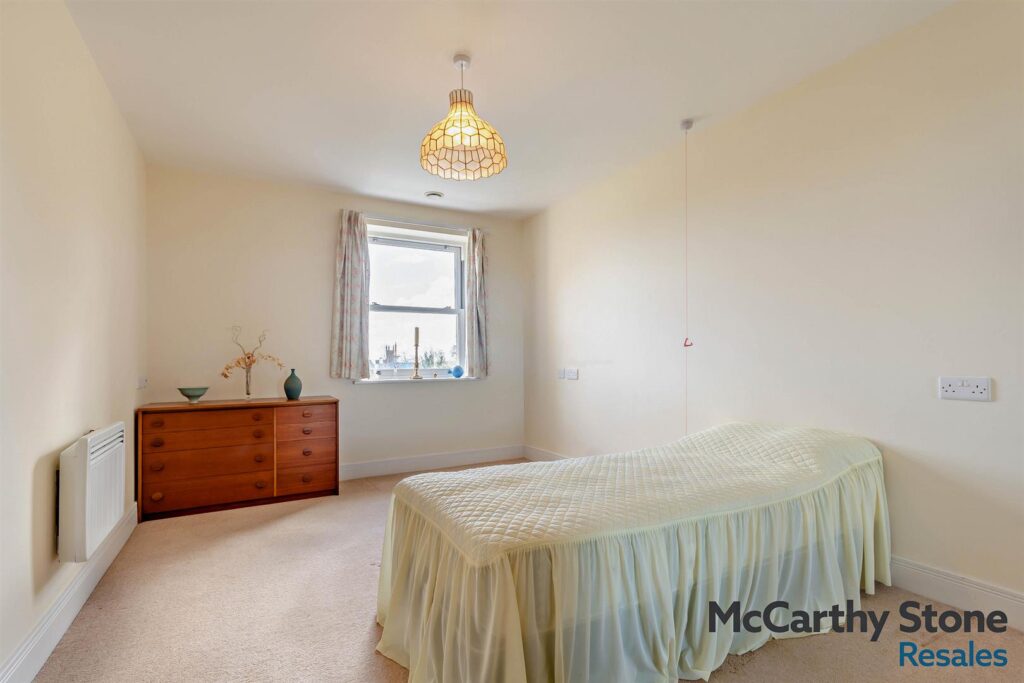 Cartwright Court, 2 Victoria Road, Malvern, WR14 2GE