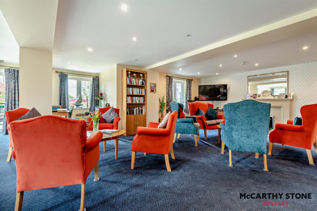 Farringford Court, Avenue Road, Lymington, Hampshire, SO41 9PA