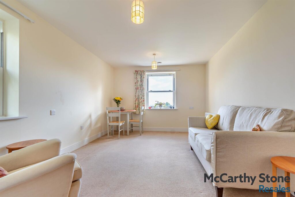 Cartwright Court, 2 Victoria Road, Malvern, WR14 2GE