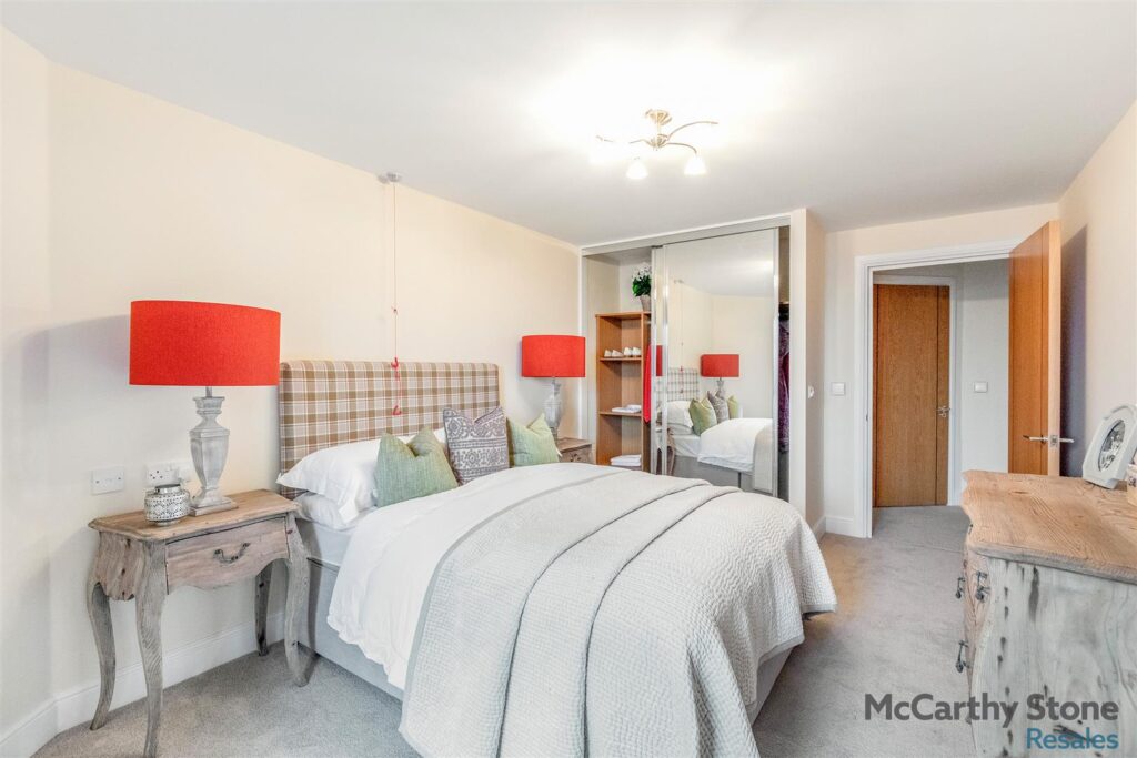Wardington Court, Welford Road, Northampton, Northamptonshire NN2 8FR