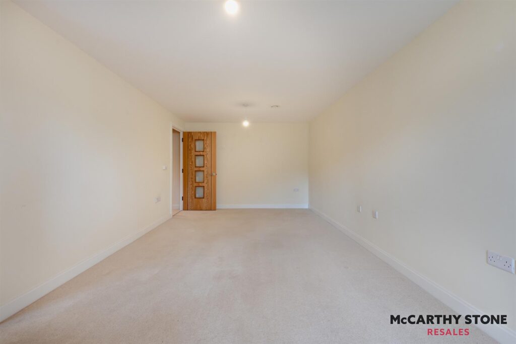Olivier Place, Hart Close, Wilton, SP2 0FW