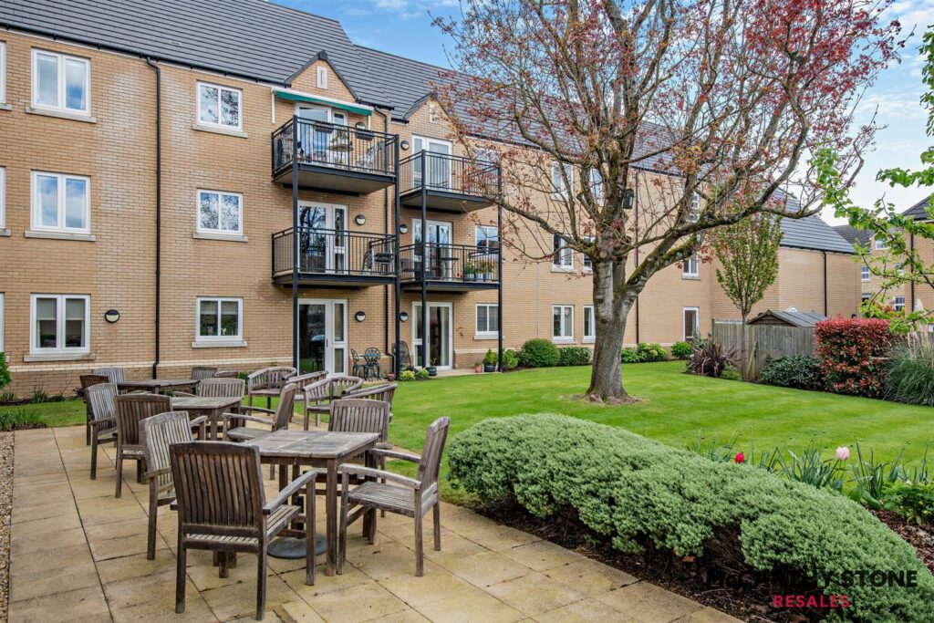 Olivier Place, Hart Close, Wilton, SP2 0FW