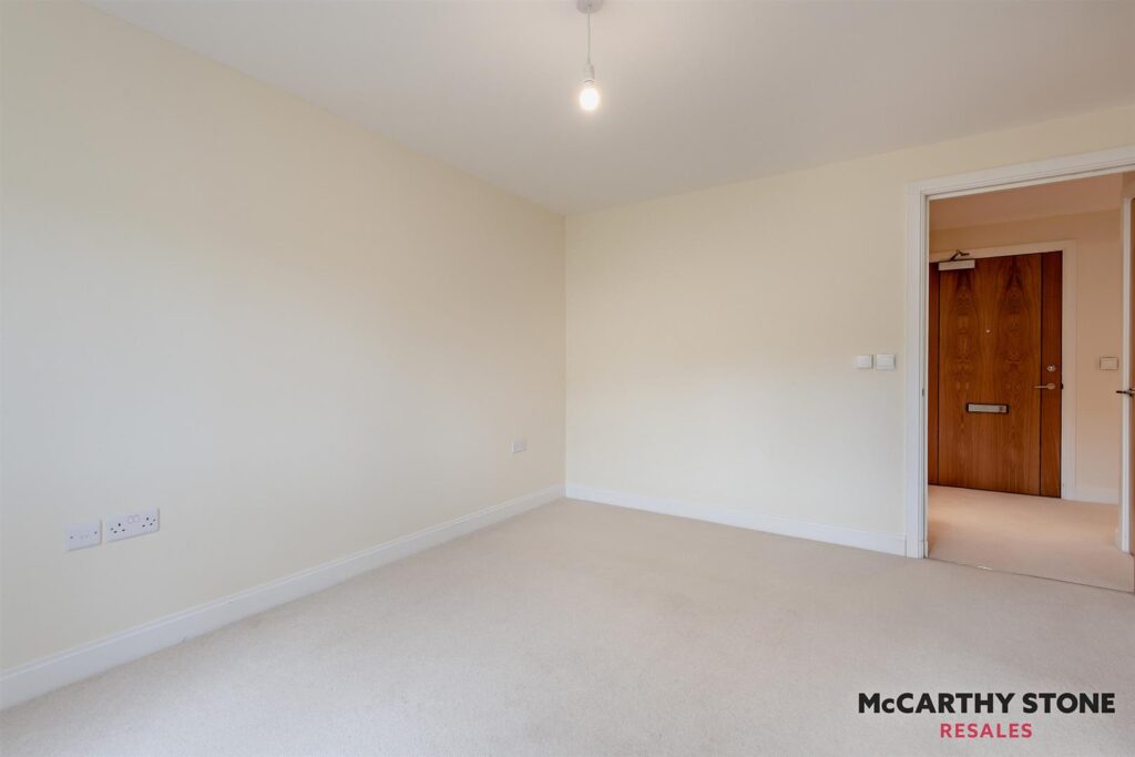 Olivier Place, Hart Close, Wilton, SP2 0FW