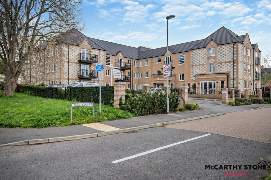 Olivier Place, Hart Close, Wilton, SP2 0FW