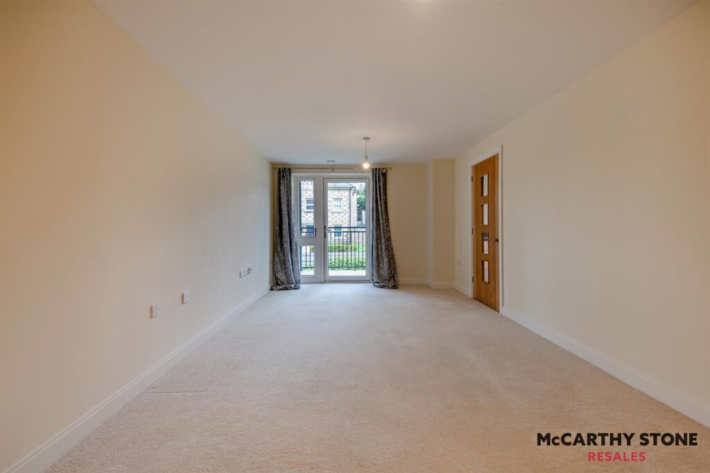Olivier Place, Hart Close, Wilton, SP2 0FW