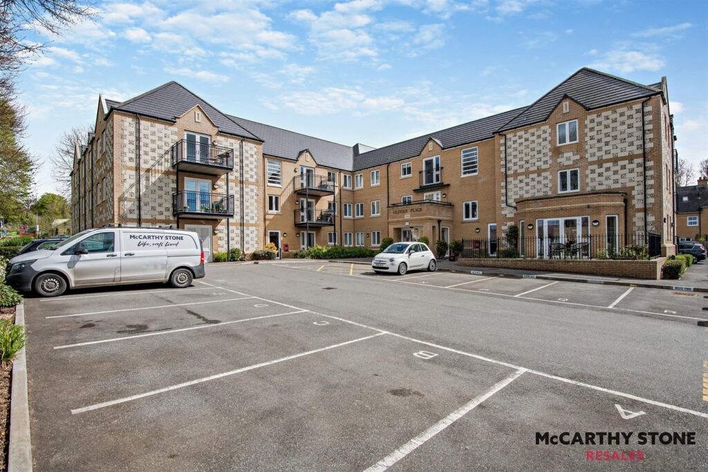 Olivier Place, Hart Close, Wilton, SP2 0FW