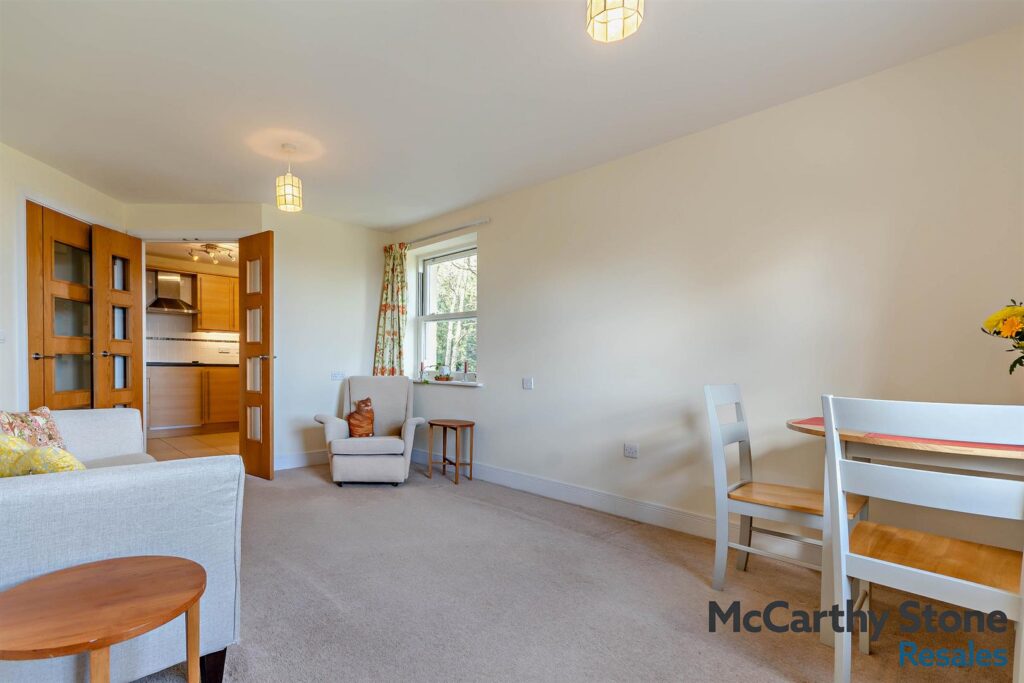 Cartwright Court, 2 Victoria Road, Malvern, WR14 2GE