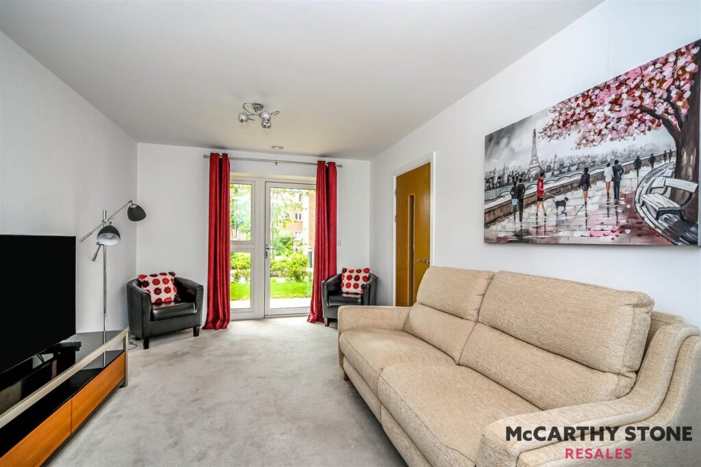 Oakhill Place, High View, Bedford, Bedfordshire, MK41 8FB