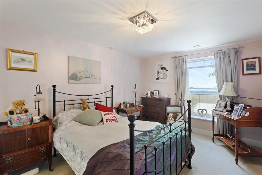 Cartwright Court, 2 Victoria Road, Malvern, WR14 2GE
